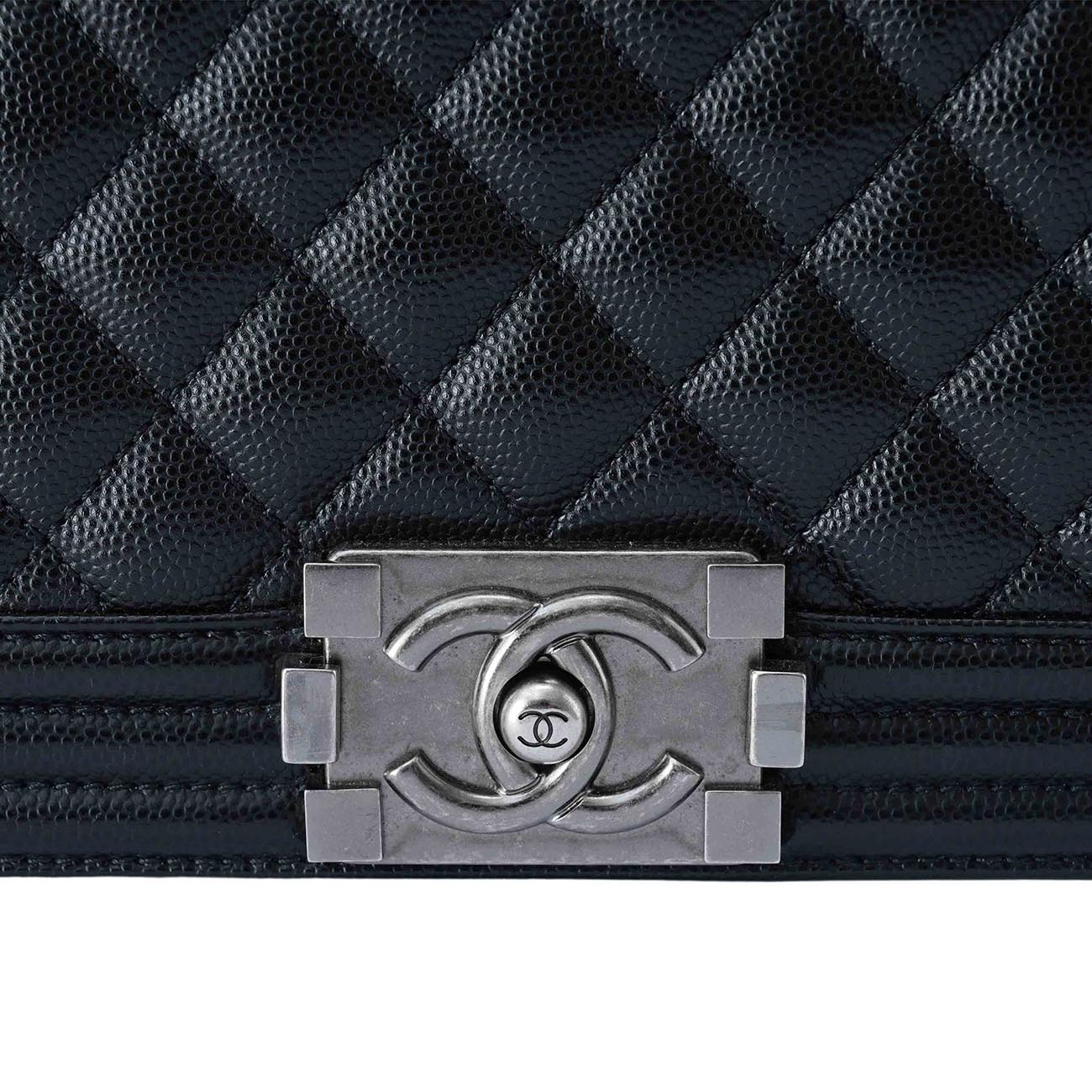 CHANEL(USED)샤넬 캐비어 보이샤넬 미듐 플랩백